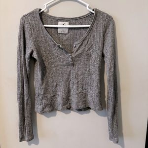 hollister grey long sleeve